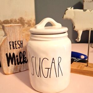 Rae DUNN ARTISAN COLLECTION  BY MAGENTA. White Ceramic Sugar Canister